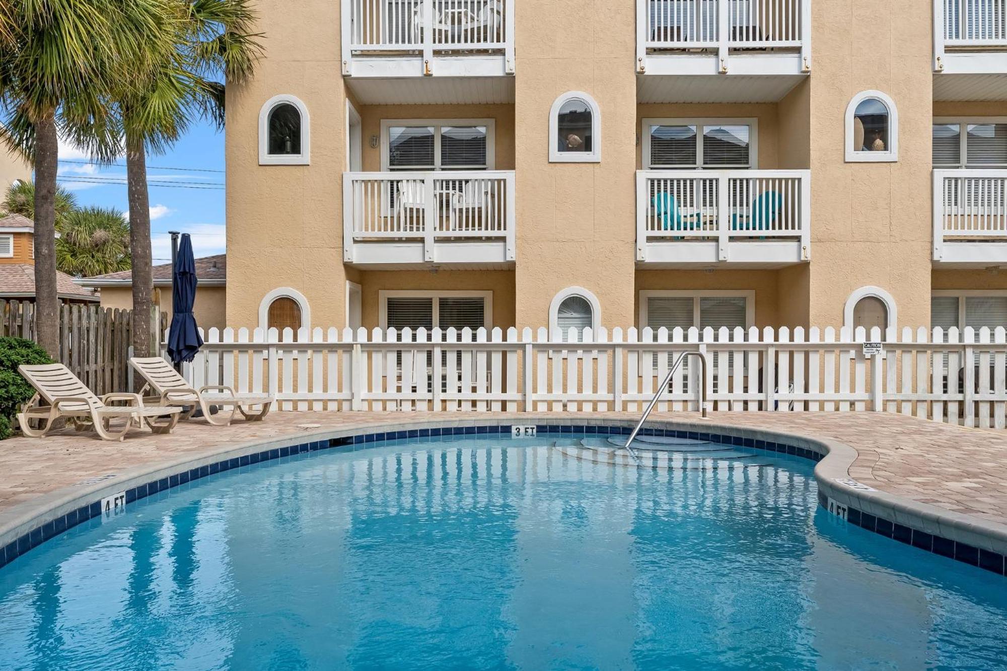 Treasure Island 1609 Apartment *